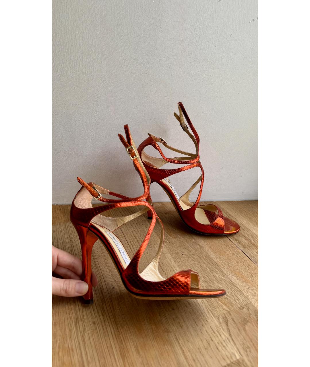 JIMMY CHOO Коралловые босоножки из экзотической кожи, фото 2