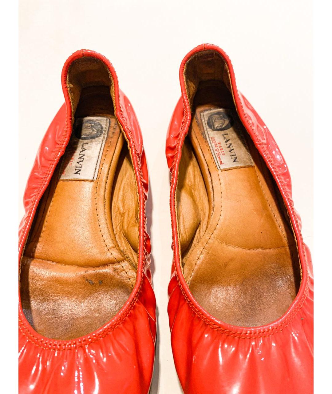 LANVIN Коралловые балетки из лакированной кожи, фото 5