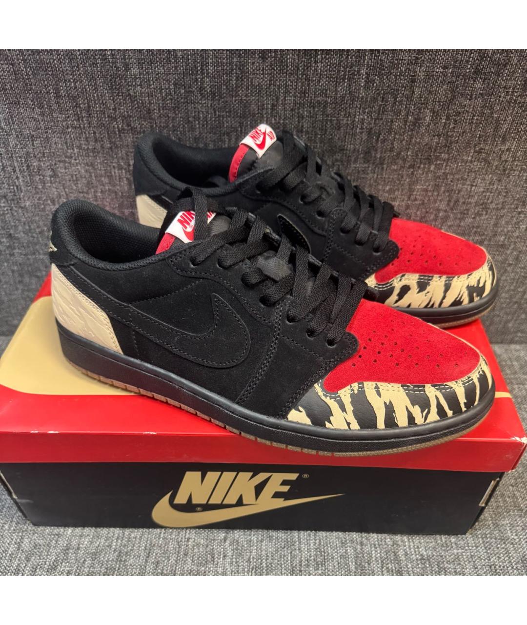 JORDAN Черные замшевые низкие кроссовки / кеды, фото 2