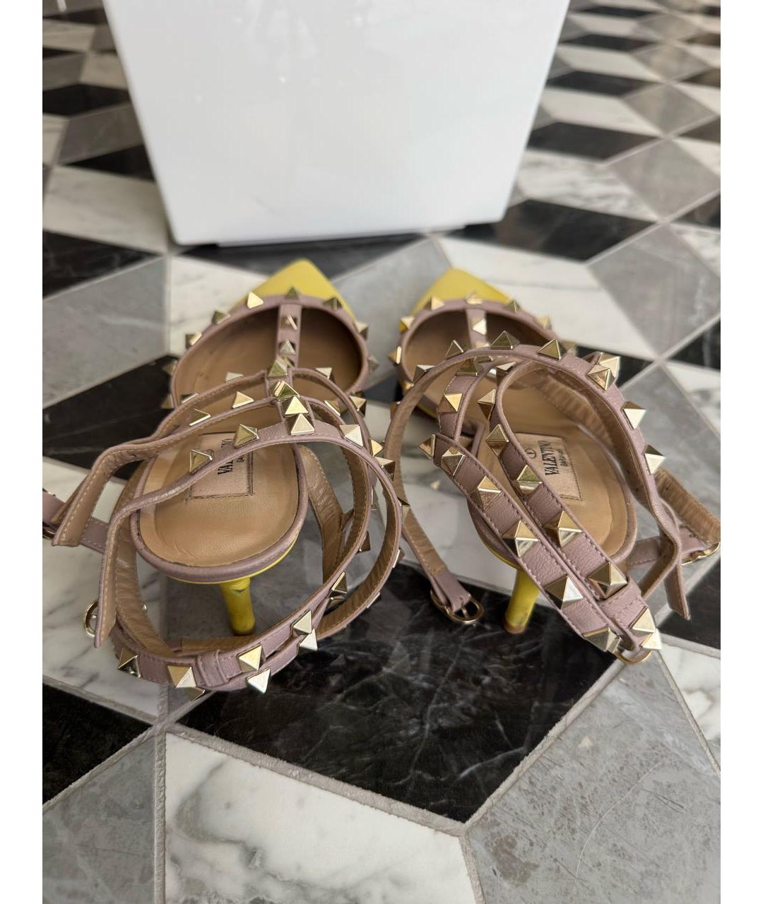 VALENTINO Желтые кожаные туфли, фото 4