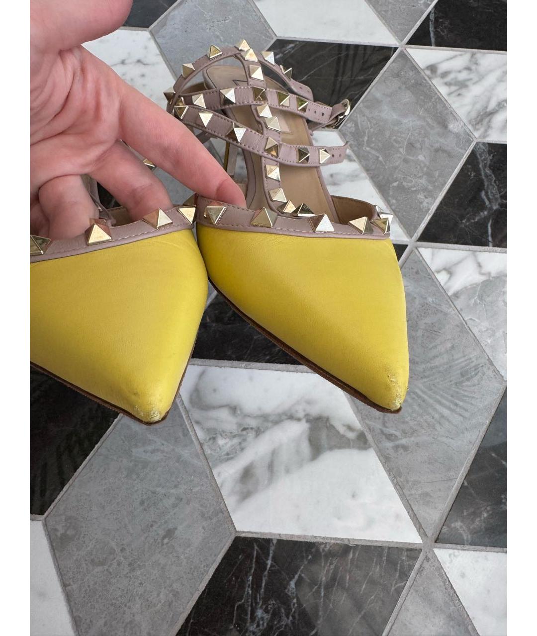 VALENTINO Желтые кожаные туфли, фото 7