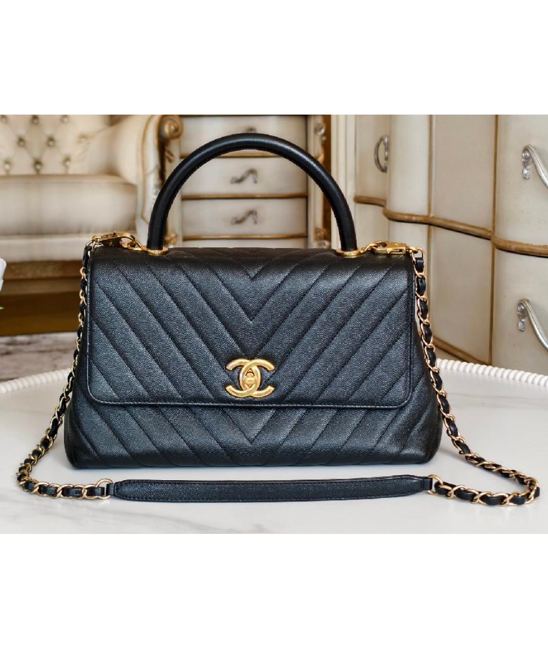 CHANEL Черная кожаная сумка с короткими ручками, фото 9