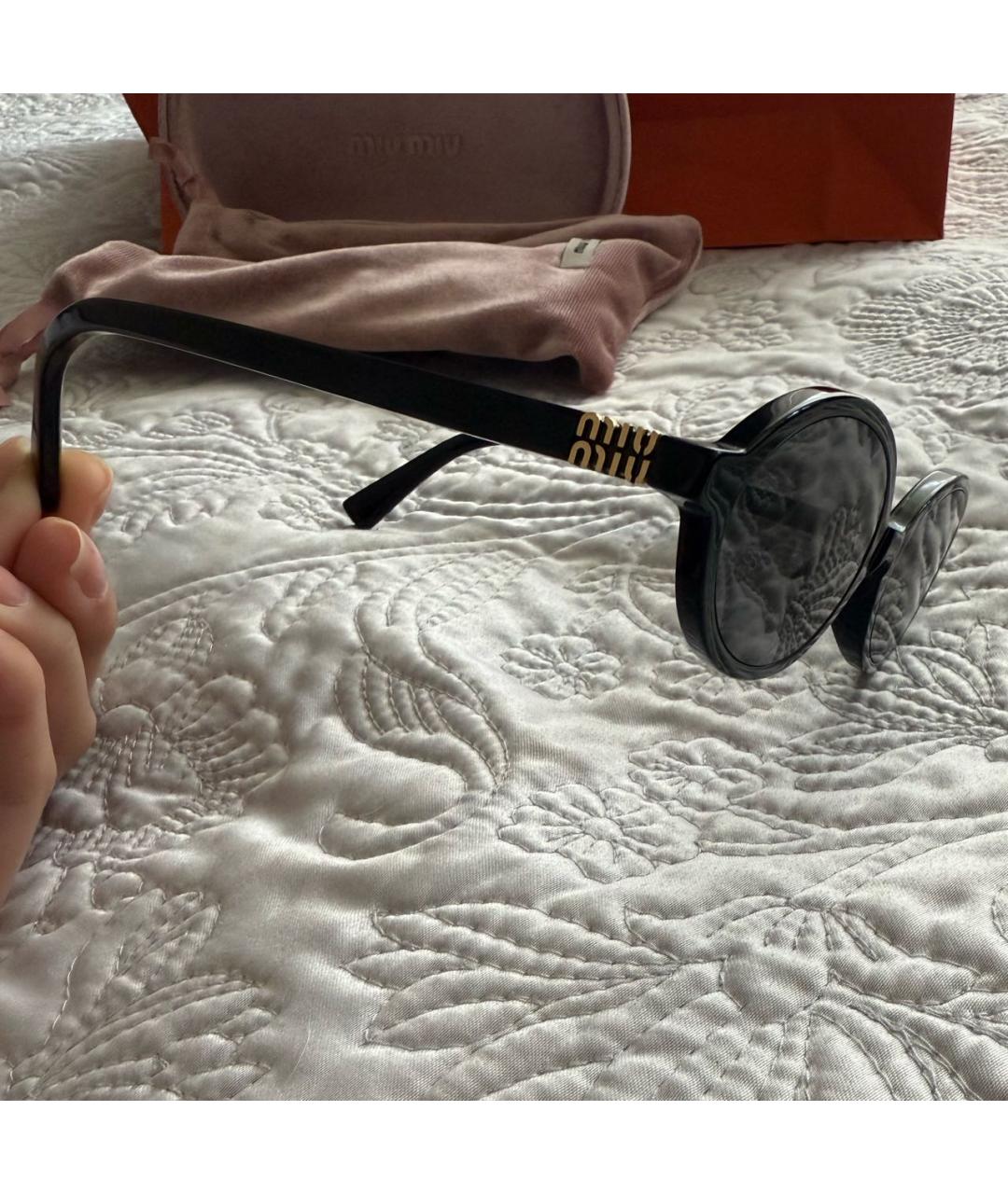 MIU MIU Черные пластиковые солнцезащитные очки, фото 2