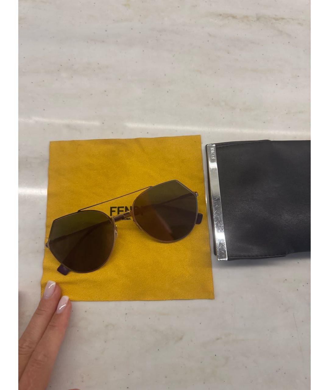 FENDI Золотые металлические солнцезащитные очки, фото 8