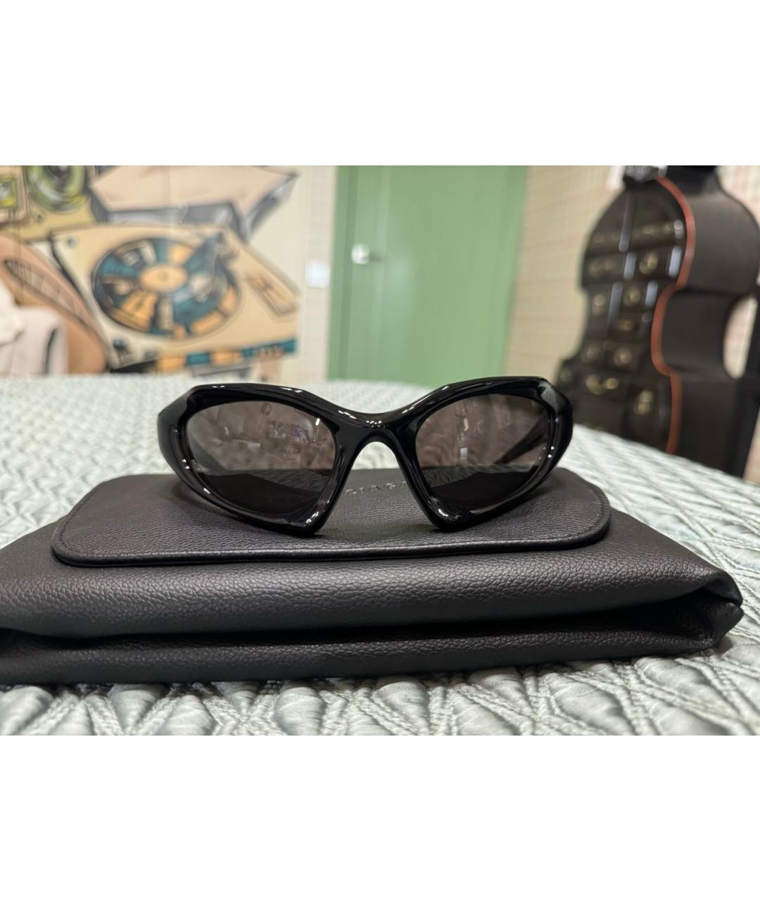 BALENCIAGA Черные пластиковые солнцезащитные очки, фото 3