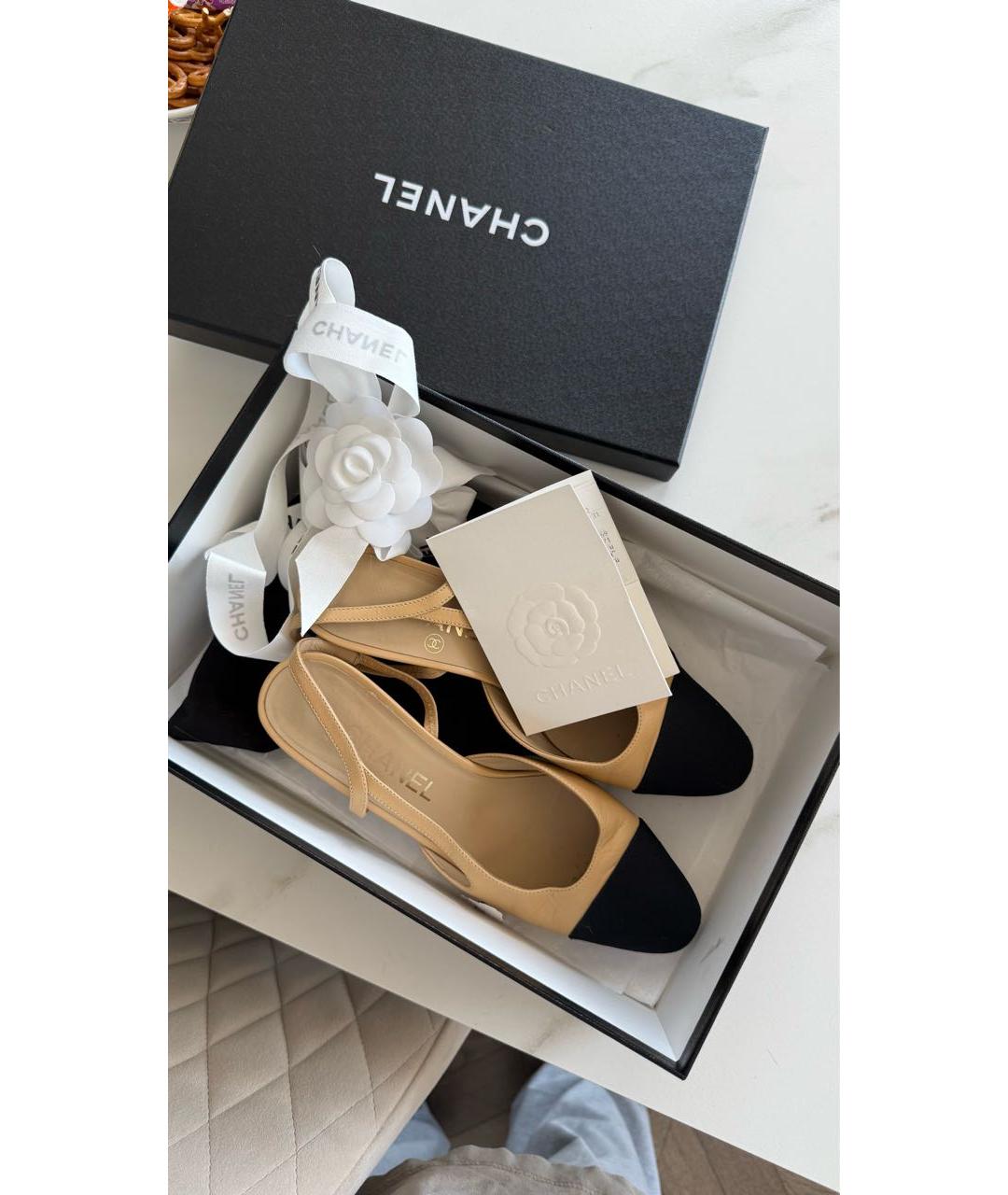 CHANEL Бежевые кожаные туфли, фото 3