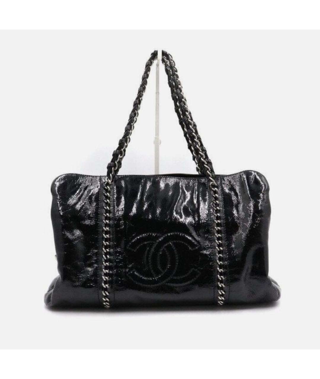 CHANEL Черная сумка тоут из лакированной кожи, фото 9