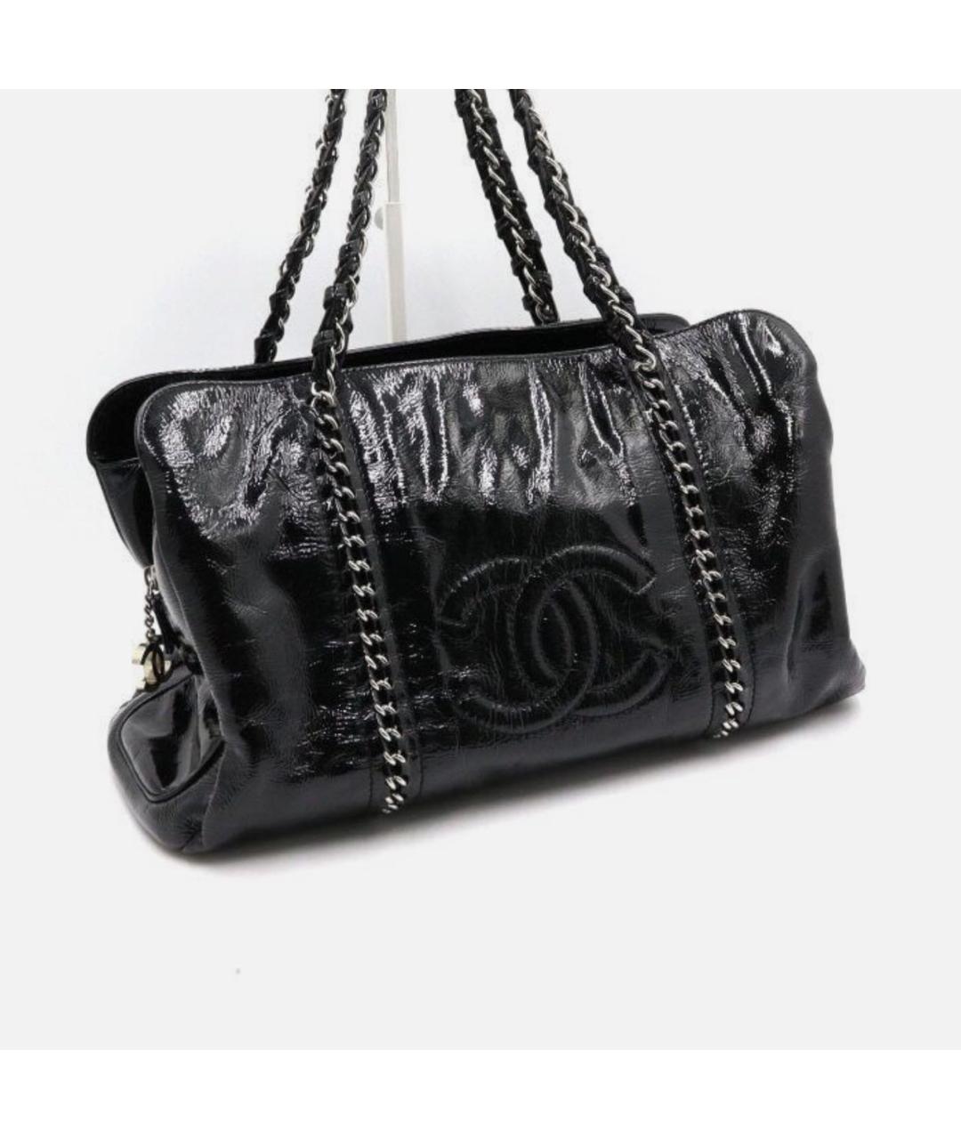 CHANEL Черная сумка тоут из лакированной кожи, фото 2