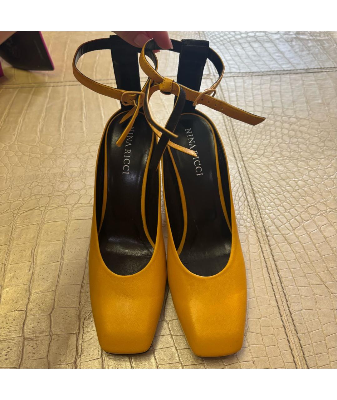 NINA RICCI Желтые кожаные мюли, фото 2