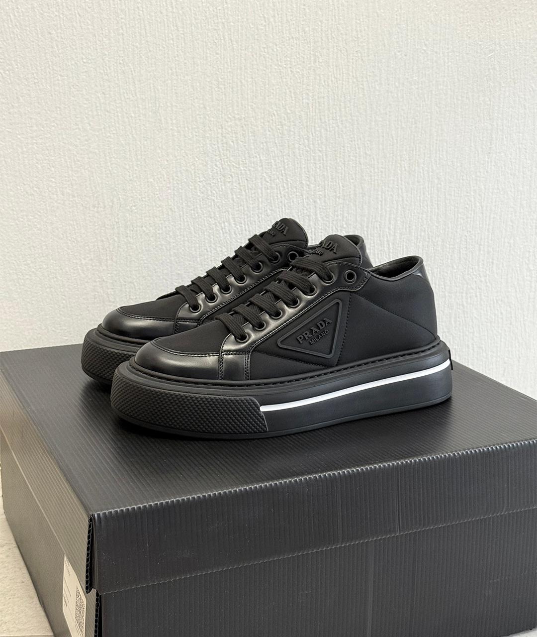 PRADA Черные кожаные кеды, фото 2