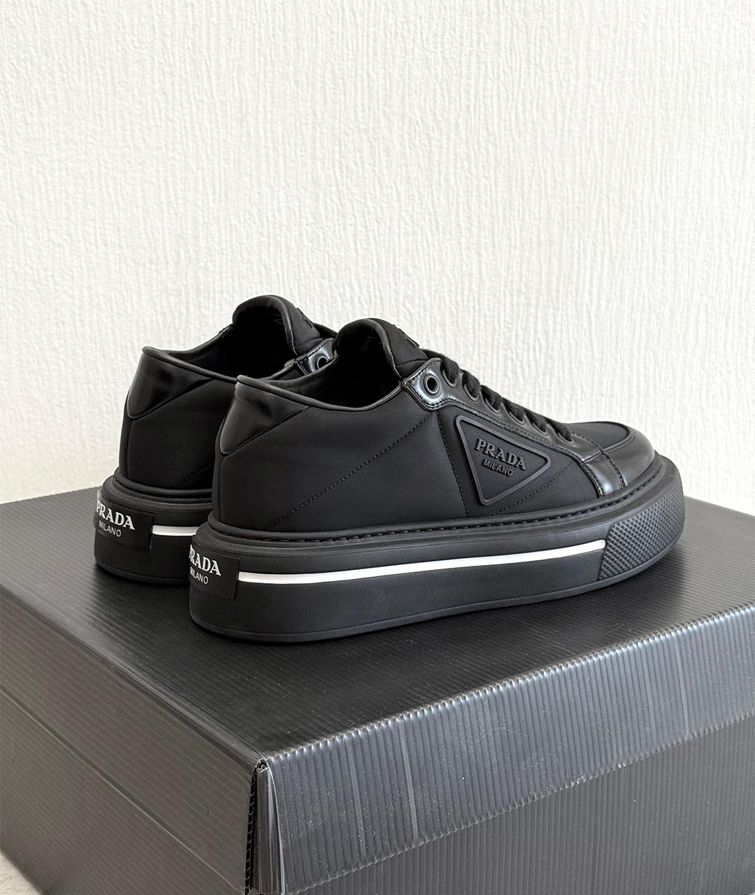PRADA Черные кожаные кеды, фото 4