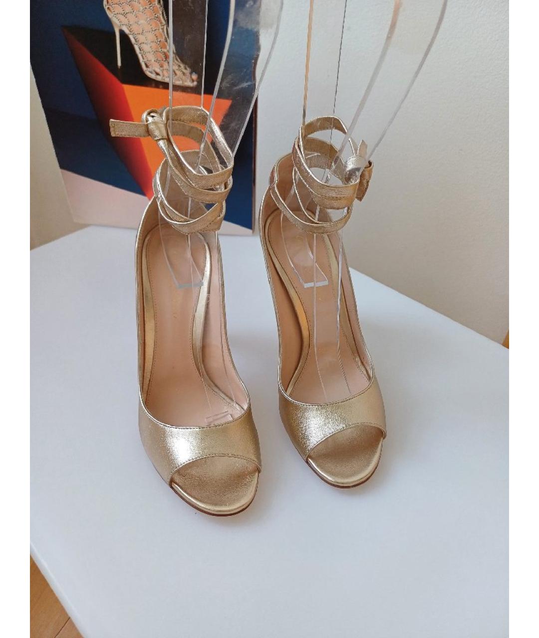 GIANVITO ROSSI Золотые кожаные туфли, фото 6