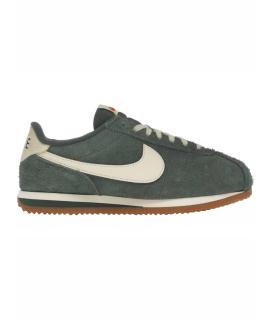 NIKE Кроссовки