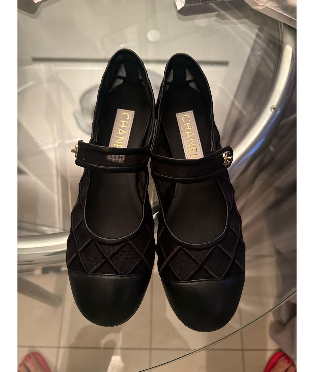 CHANEL Черные кожаные балетки, фото 2