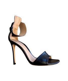 GIANVITO ROSSI Босоножки