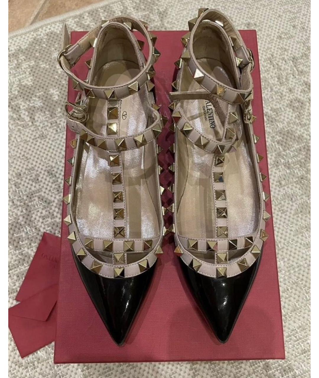 VALENTINO Черные балетки из лакированной кожи, фото 3