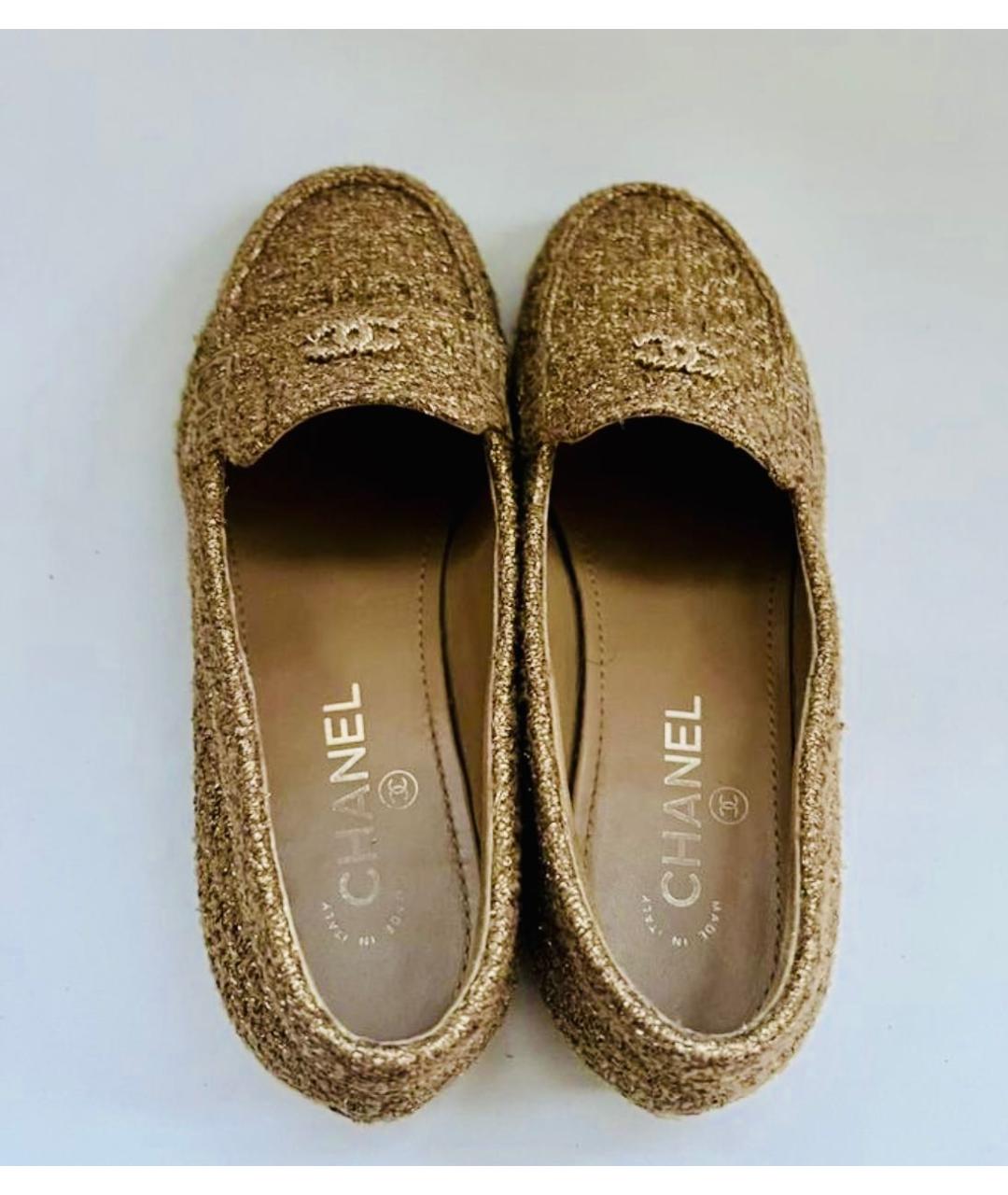 CHANEL Золотые кожаные лоферы, фото 5