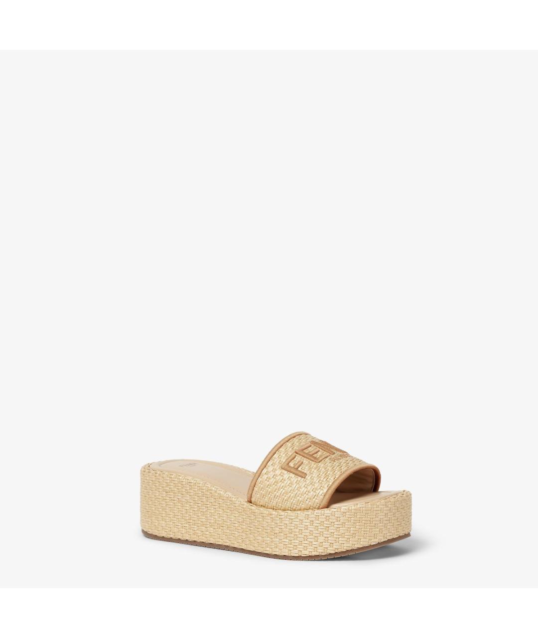 FENDI Бежевые сабо, фото 2
