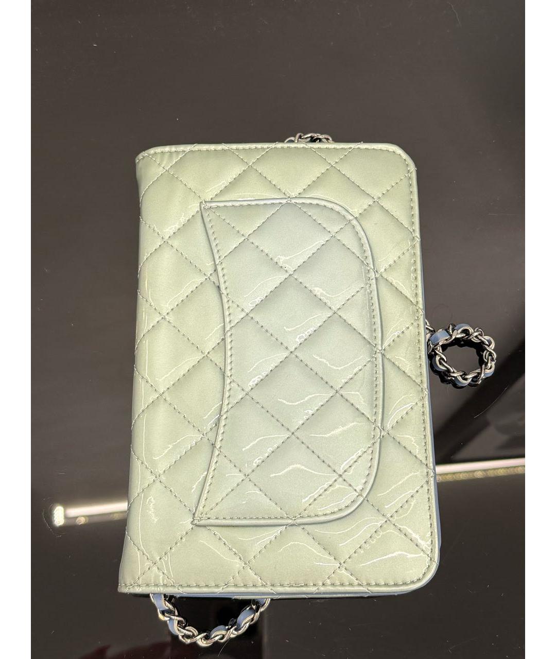 CHANEL Сумка через плечо из лакированной кожи, фото 3