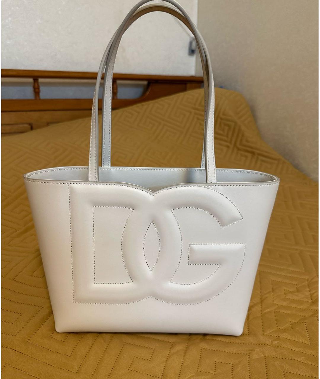 DOLCE&GABBANA Белая сумка тоут из лакированной кожи, фото 2