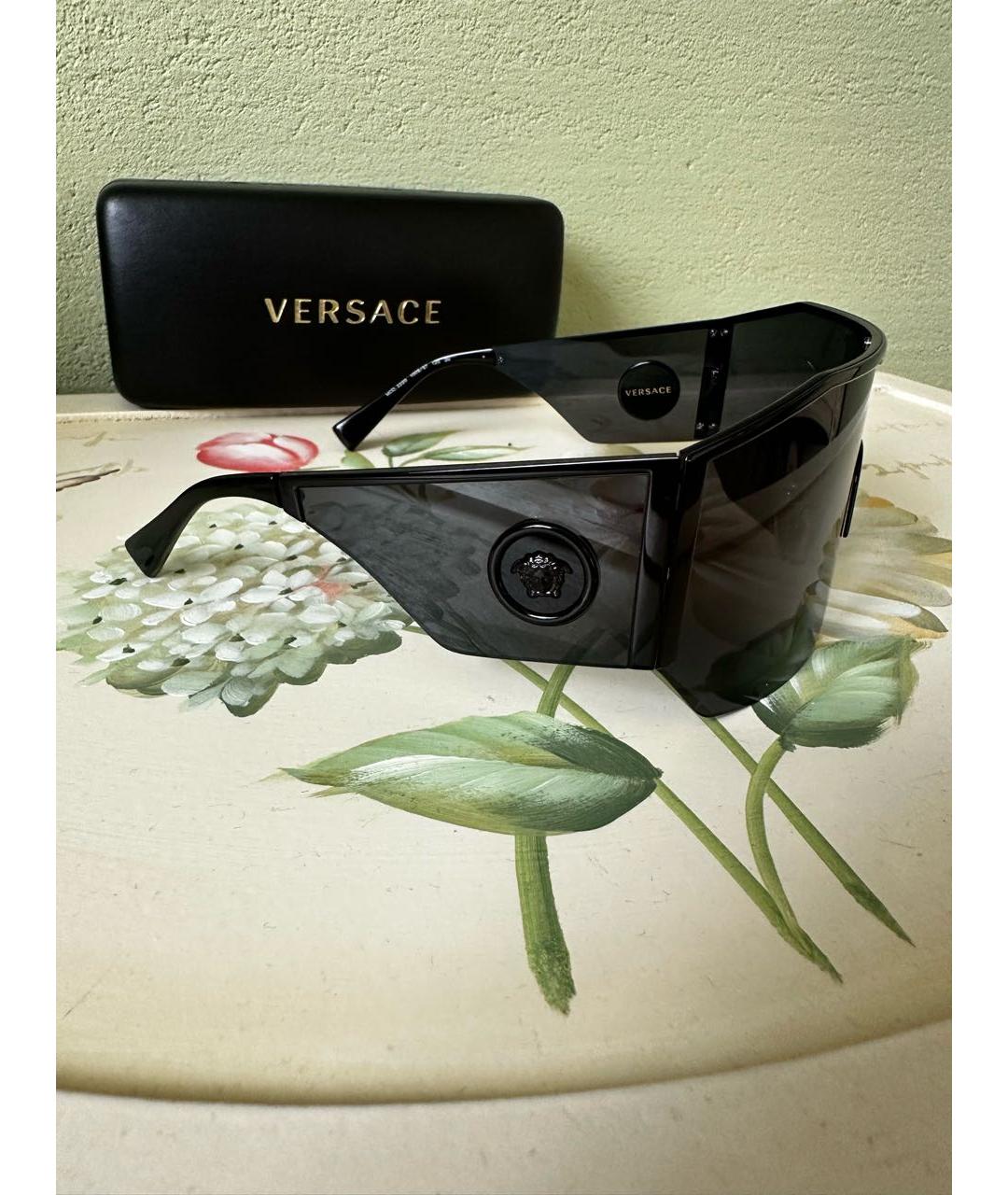 VERSACE Черные пластиковые солнцезащитные очки, фото 2