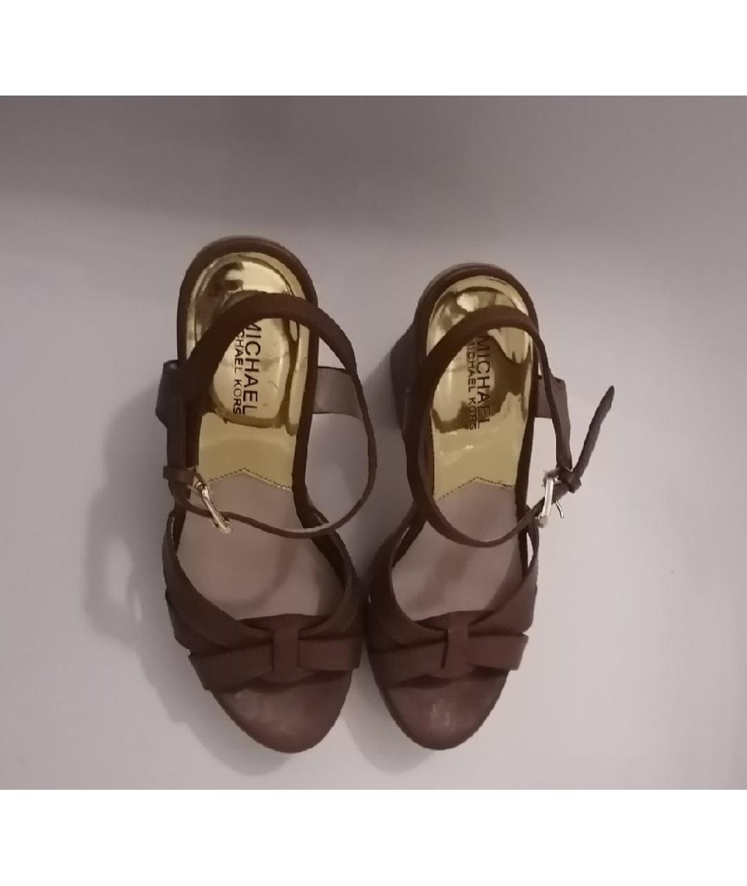 MICHAEL KORS Коричневые кожаные босоножки, фото 2