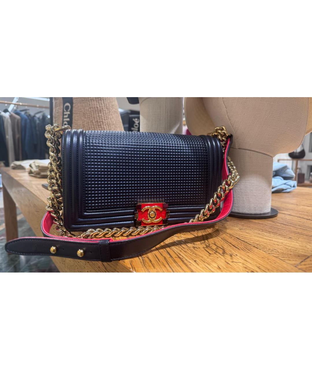 CHANEL Темно-синяя кожаная сумка через плечо, фото 2