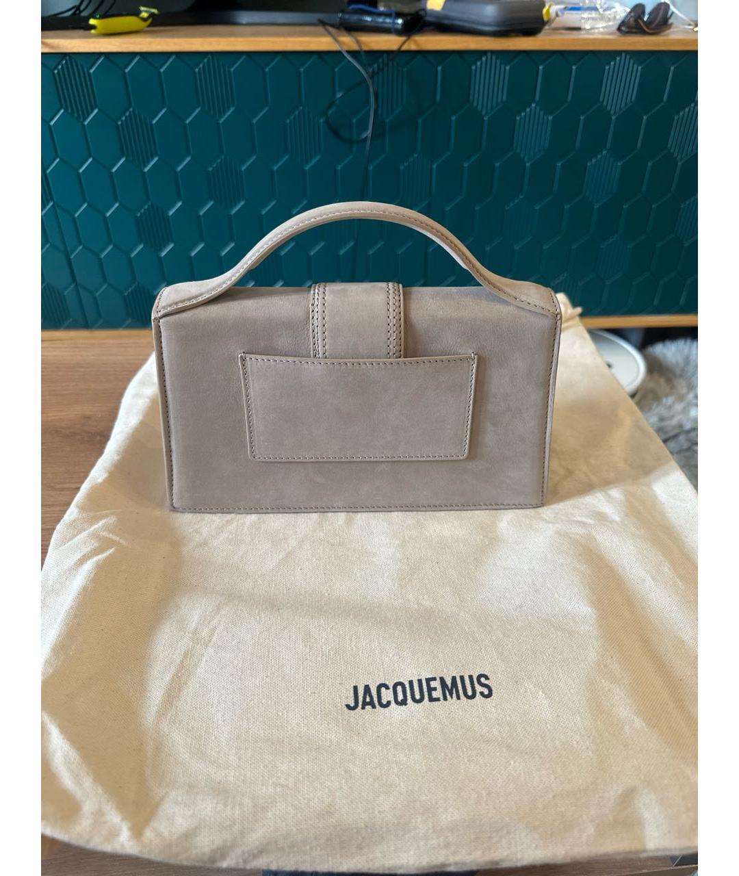 JACQUEMUS Бежевая замшевая сумка с короткими ручками, фото 3