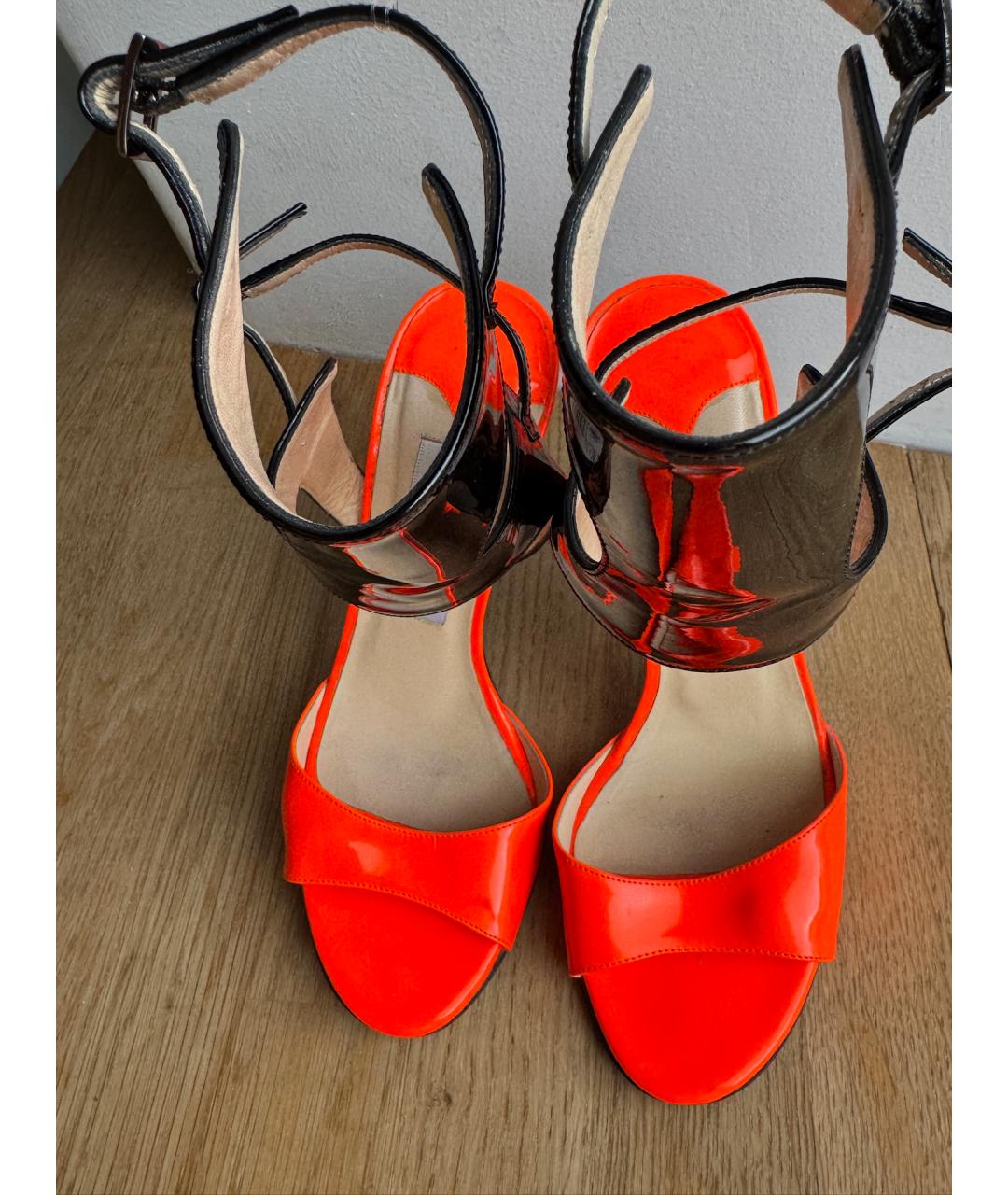 JIMMY CHOO Оранжевое кожаные босоножки, фото 8