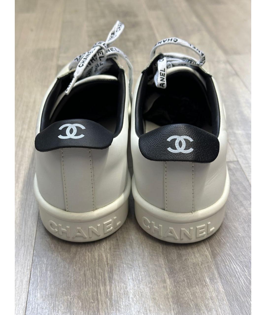 CHANEL Белые низкие кроссовки / кеды, фото 4