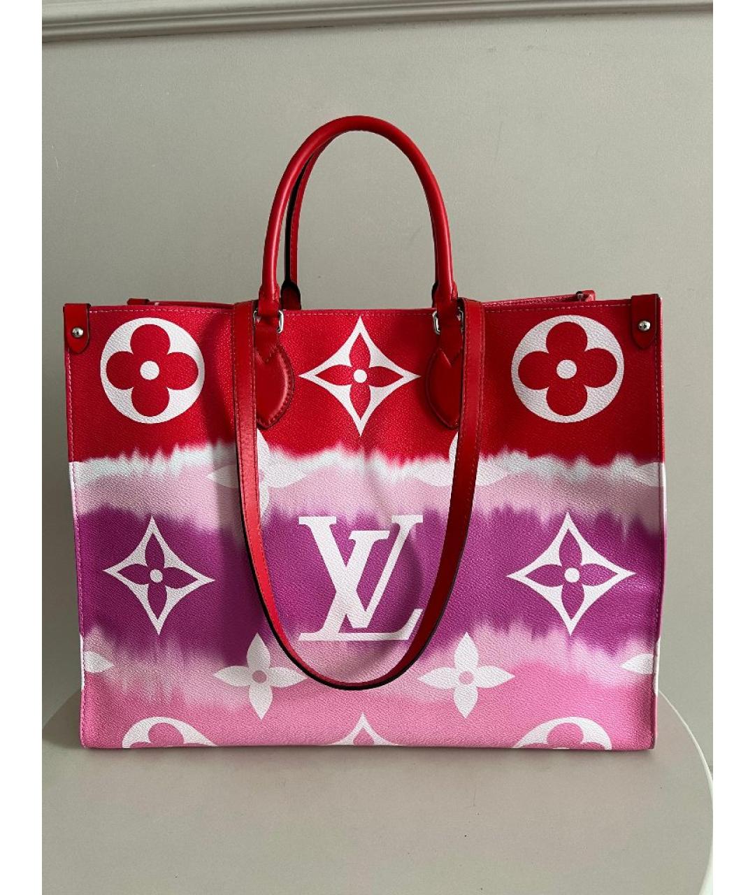 LOUIS VUITTON Коралловая кожаная сумка с короткими ручками, фото 10