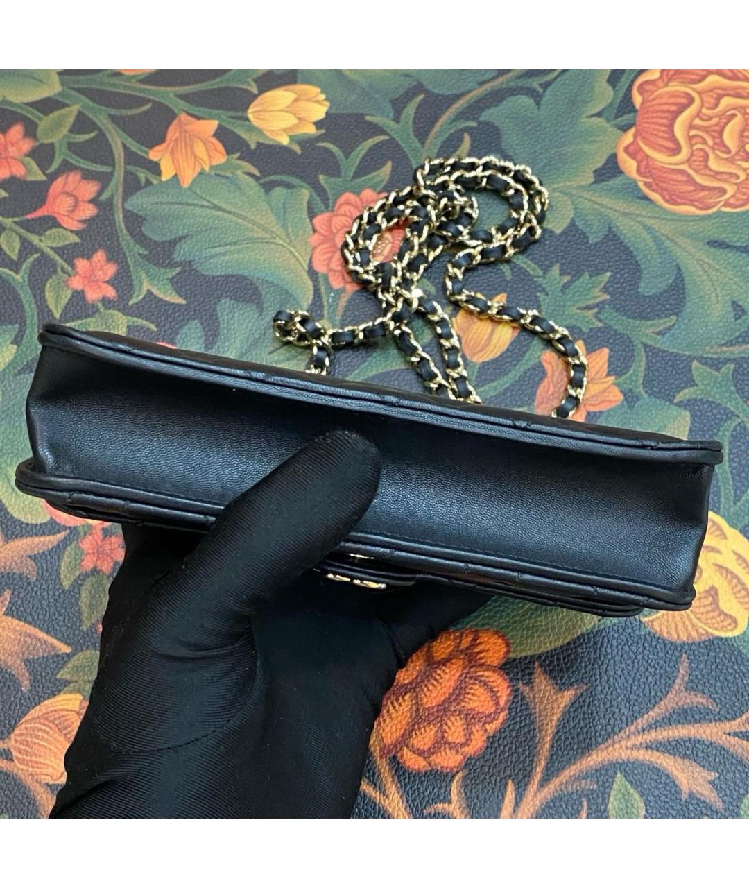 CHANEL Черная кожаная сумка с короткими ручками, фото 7