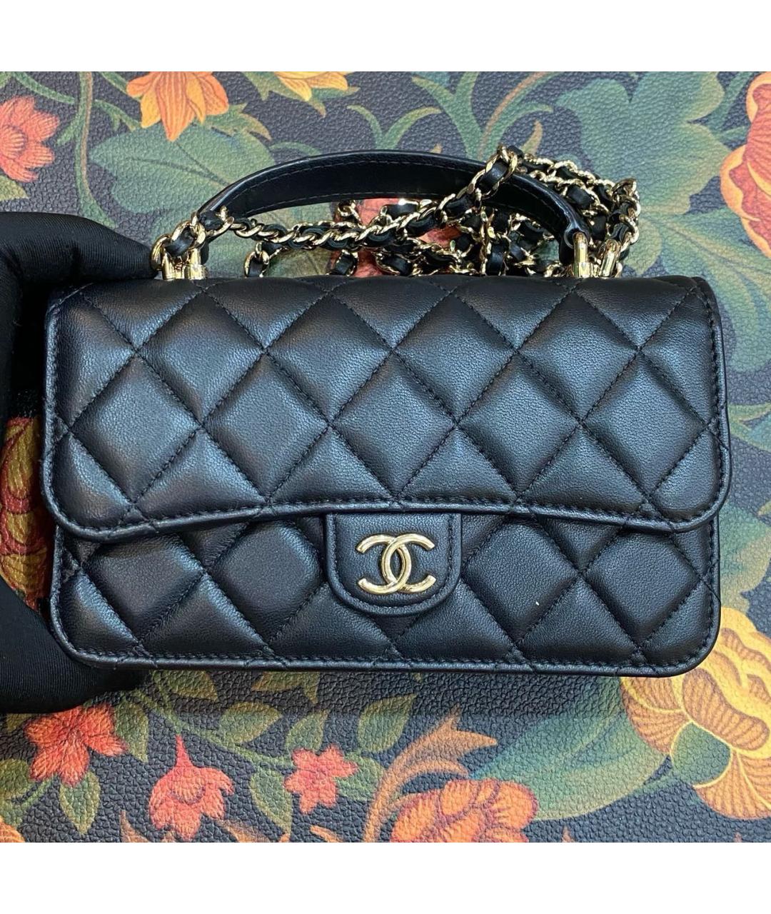 CHANEL Черная кожаная сумка с короткими ручками, фото 2
