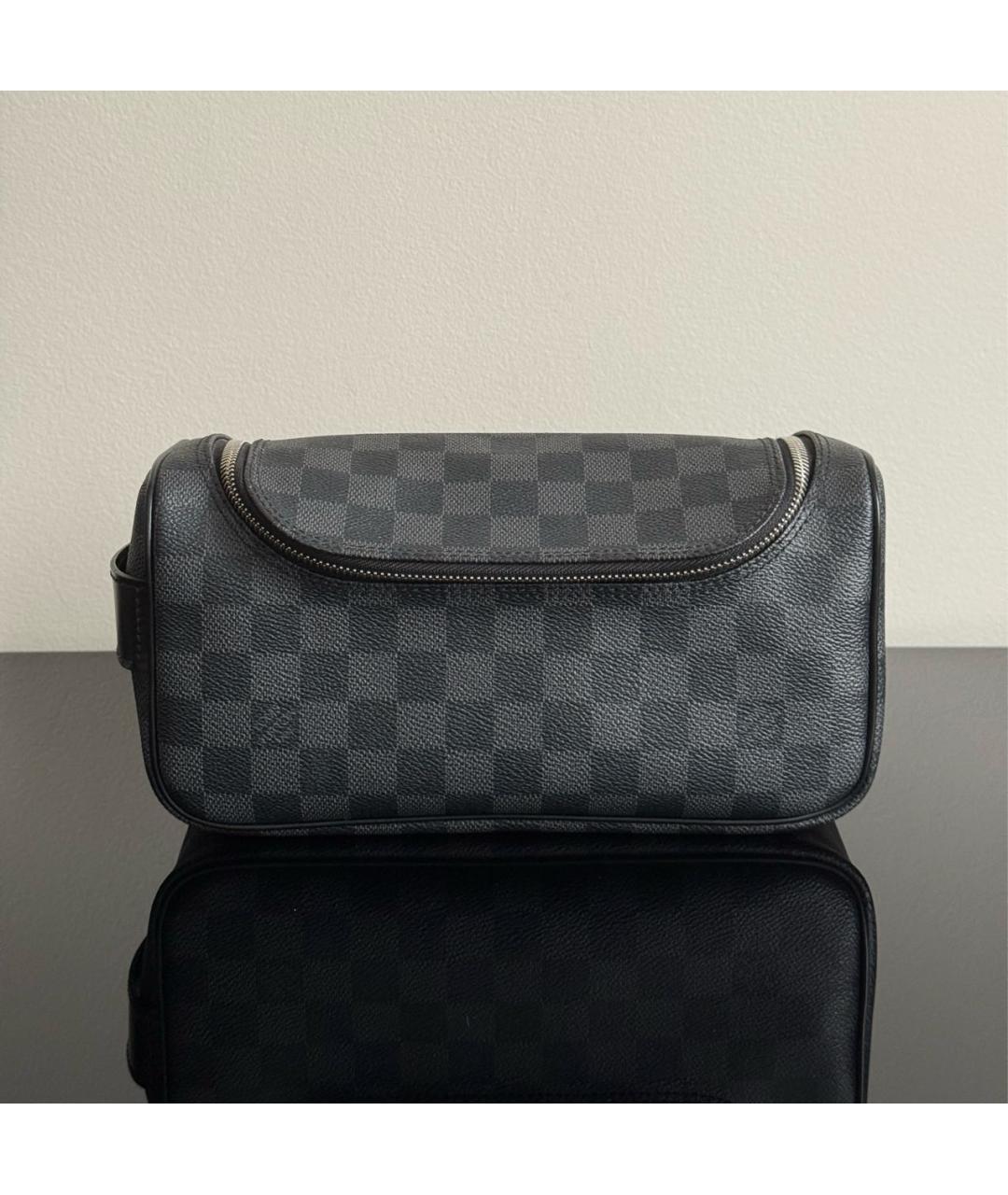 LOUIS VUITTON Черная кожаная барсетка, фото 2