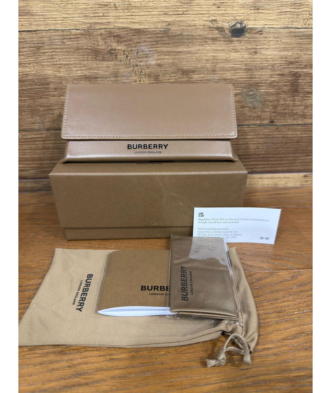BURBERRY Черные пластиковые солнцезащитные очки, фото 3