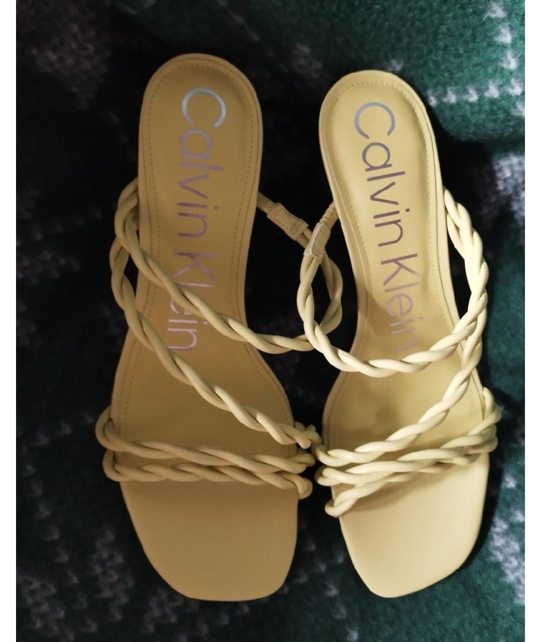 CALVIN KLEIN Желтые босоножки, фото 2