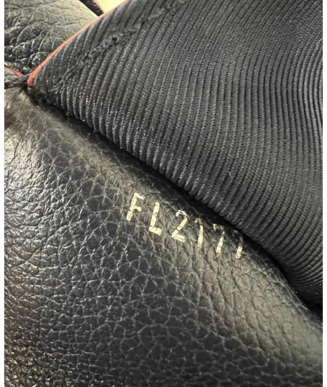 LOUIS VUITTON Темно-синяя кожаная сумка через плечо, фото 6