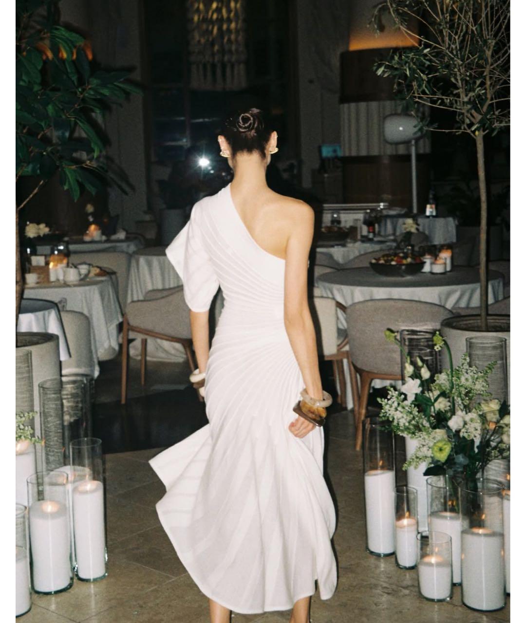 ALAIA Белое шерстяное коктейльное платье, фото 5