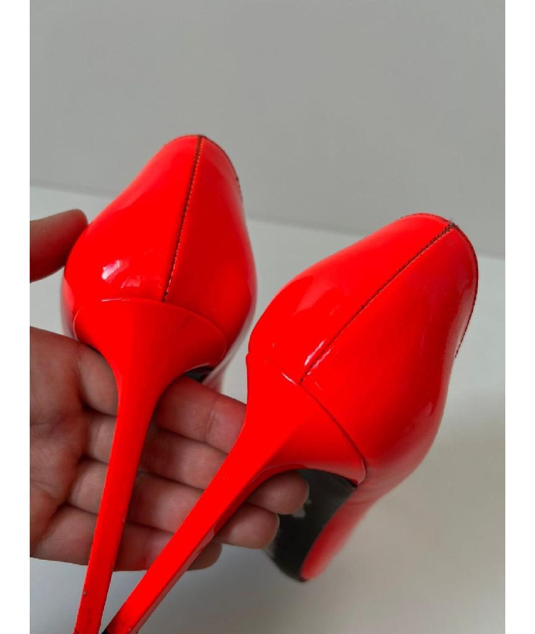 SAINT LAURENT Красные туфли из лакированной кожи, фото 5