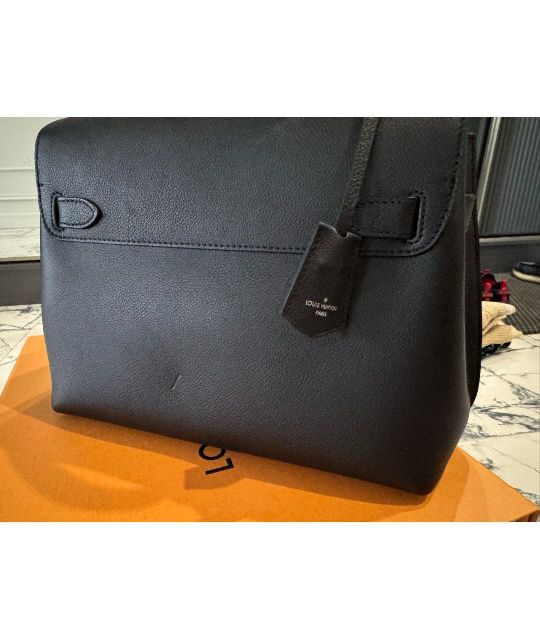 LOUIS VUITTON Черная кожаная сумка через плечо, фото 6