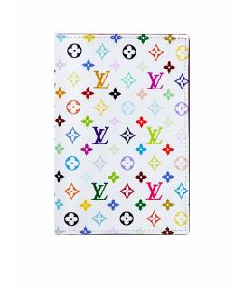 LOUIS VUITTON Обложка/футляр