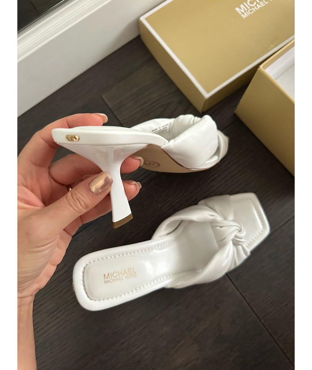 MICHAEL KORS Белые кожаные мюли, фото 6