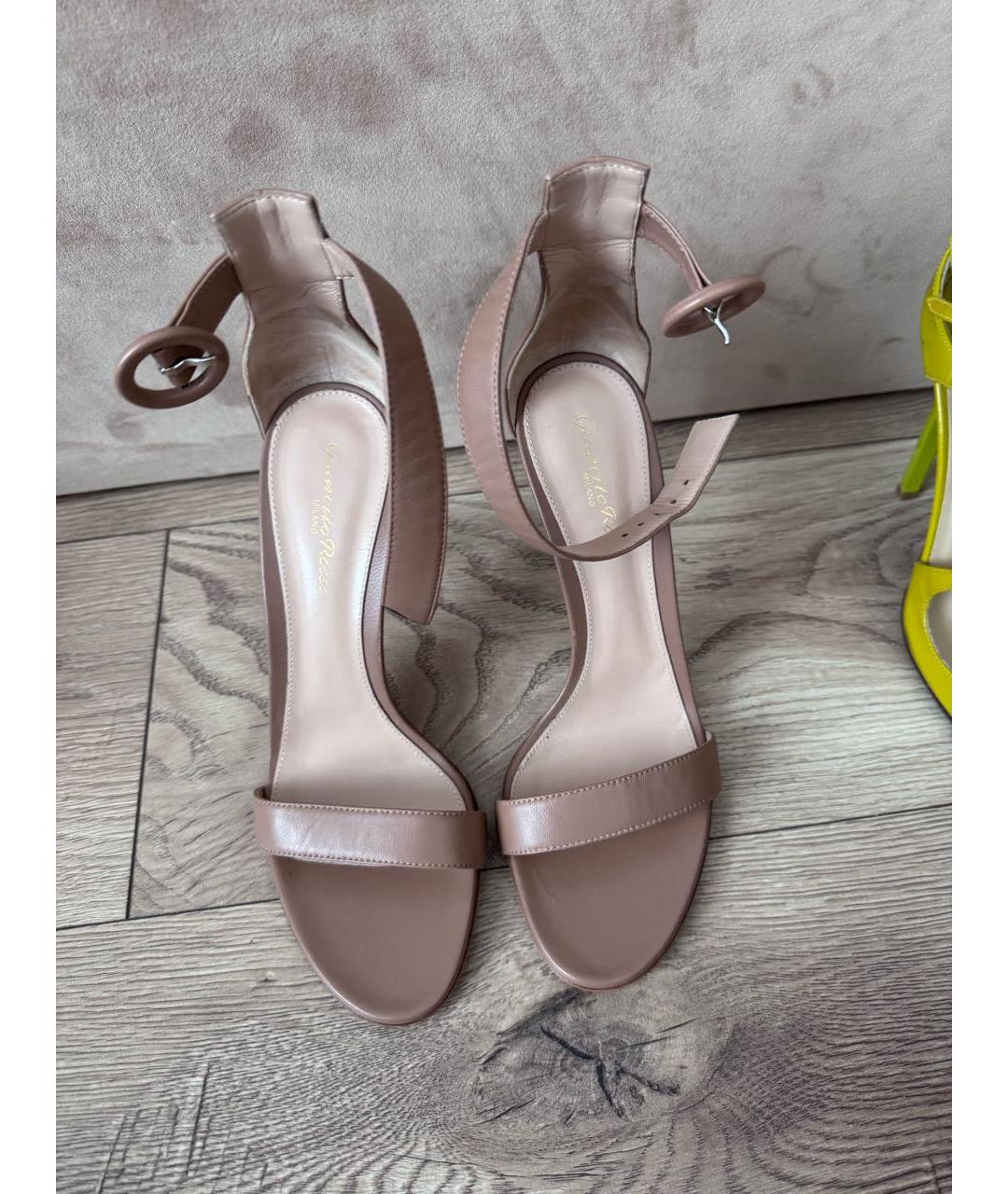 GIANVITO ROSSI Бежевые кожаные босоножки, фото 2