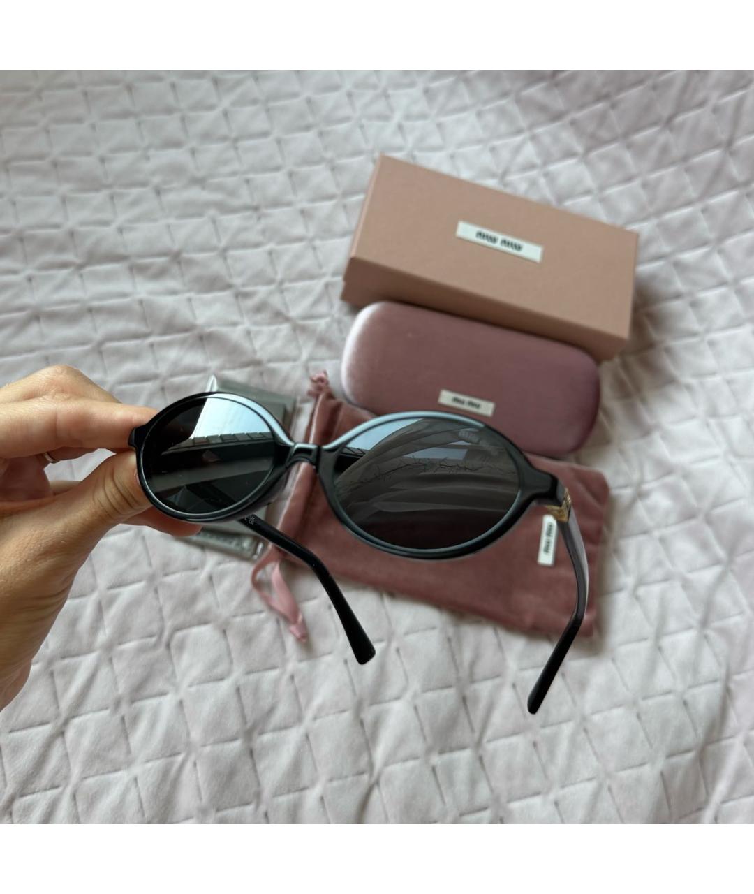 MIU MIU Черные пластиковые солнцезащитные очки, фото 4