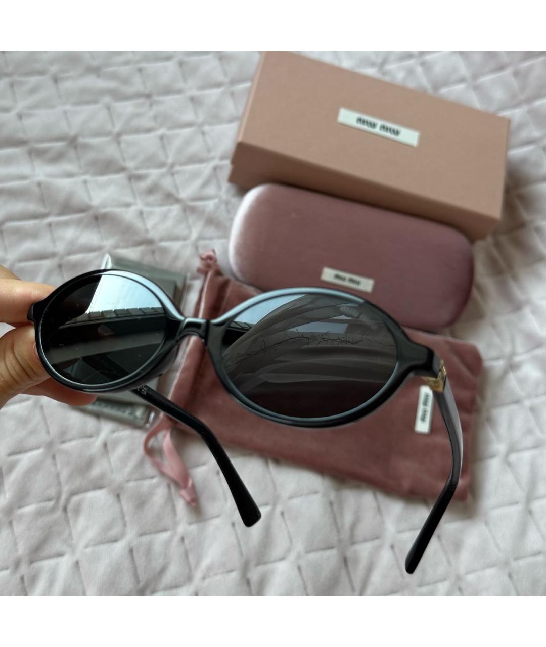 MIU MIU Черные пластиковые солнцезащитные очки, фото 4