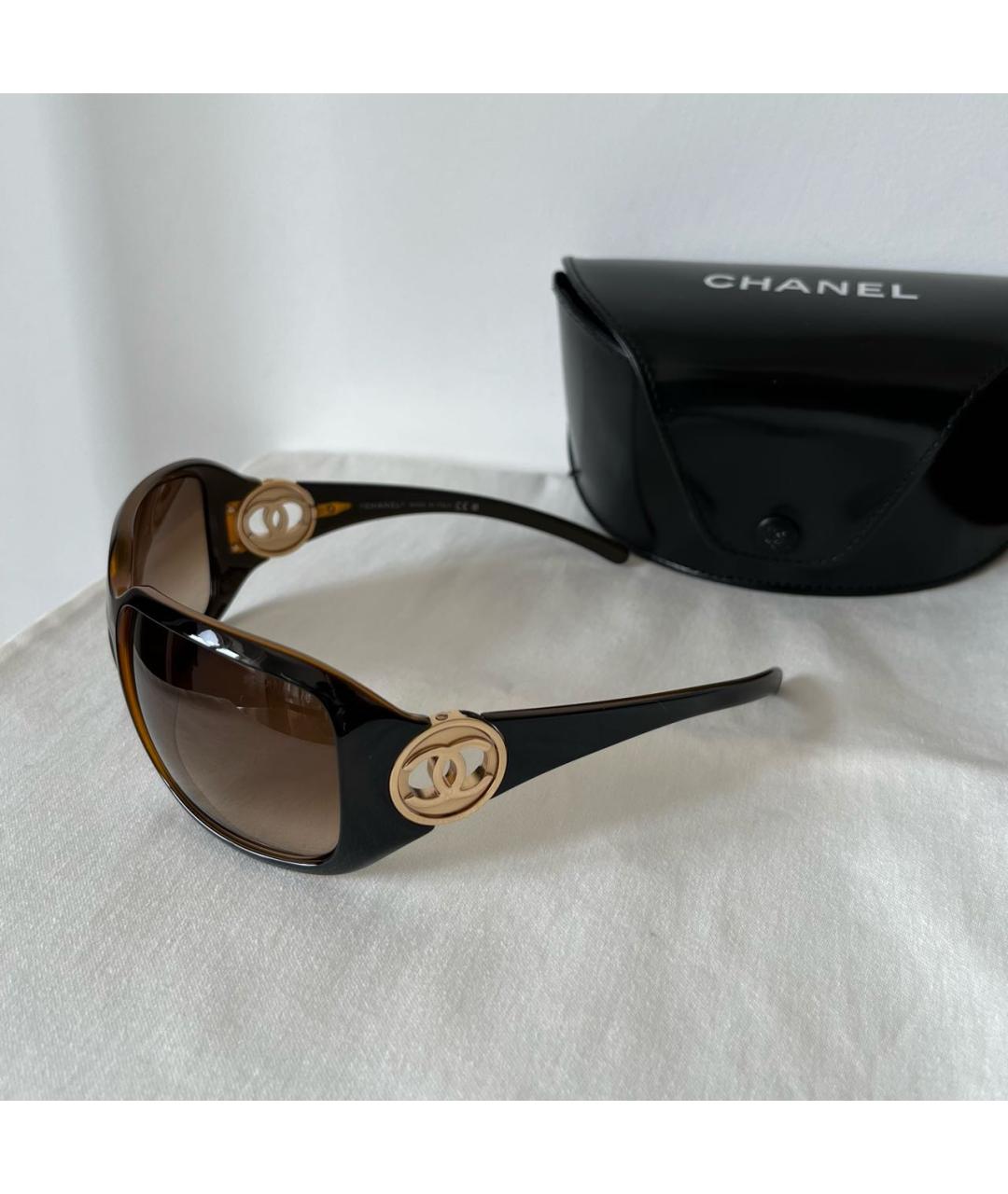 CHANEL Коричневые пластиковые солнцезащитные очки, фото 2