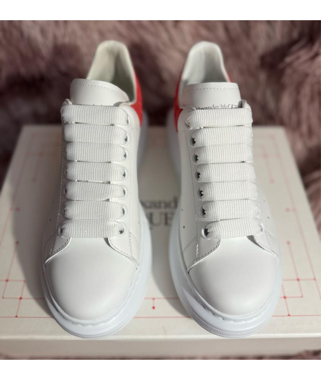 ALEXANDER MCQUEEN Белые кожаные кроссовки, фото 3