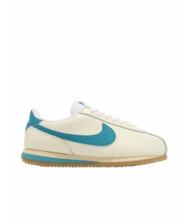 NIKE Кроссовки