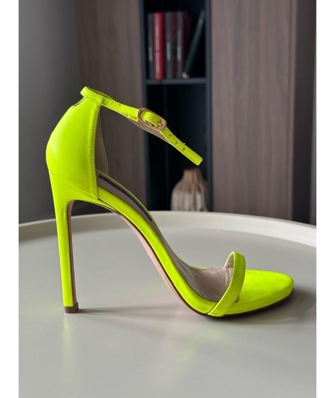 STUART WEITZMAN Салатовые кожаные босоножки, фото 6