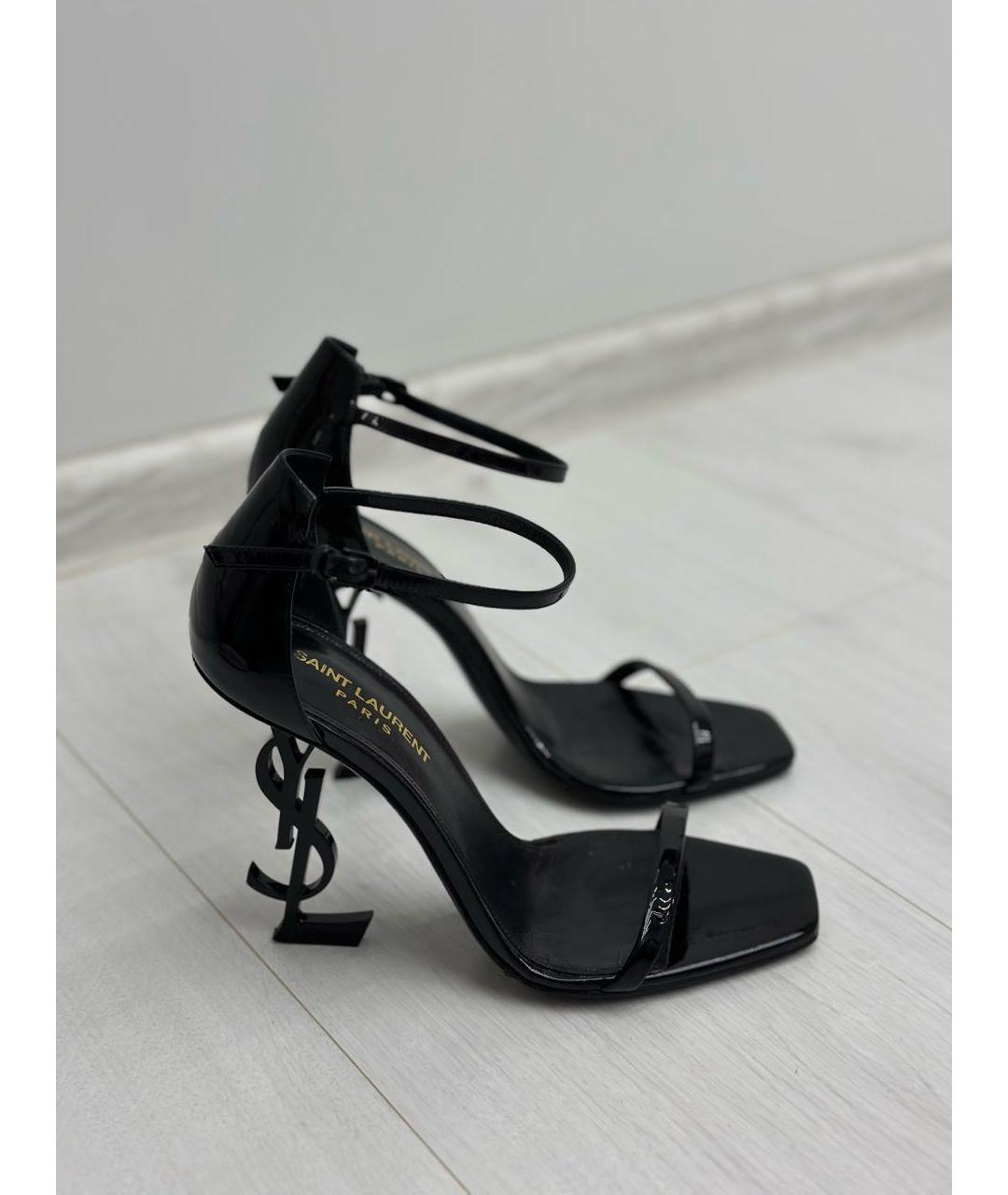 SAINT LAURENT Черные босоножки из лакированной кожи, фото 7